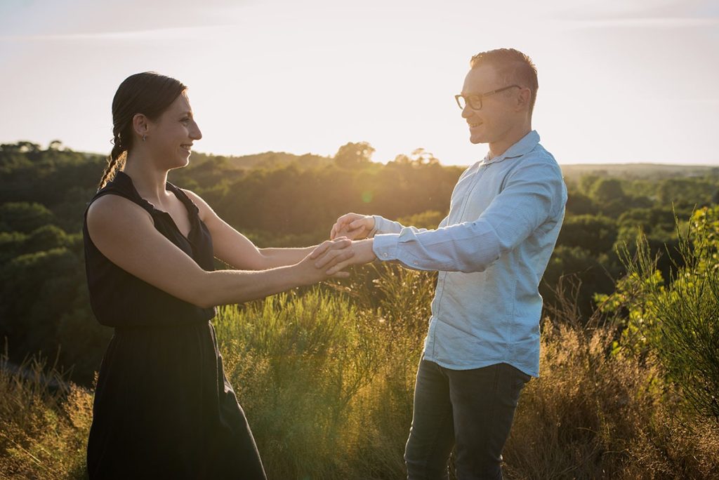 Couple de mariés lors d'un reportage photo en Bretagne
